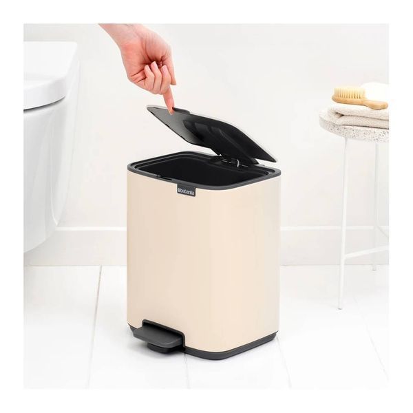 Бак для мусора с педалью Brabantia Bo Pedal Bin 7л Soft Beige бежевый (237928) 237928 фото
