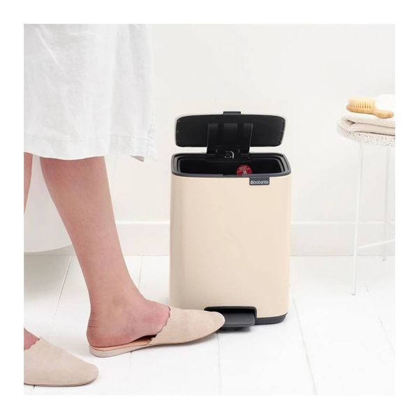 Бак для мусора с педалью Brabantia Bo Pedal Bin 7л Soft Beige бежевый (237928) 237928 фото