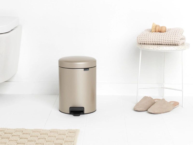 Бак для сміття з педаллю Brabantia NewIcon Pedal Bin 5 л шампань (304422) 304422 фото