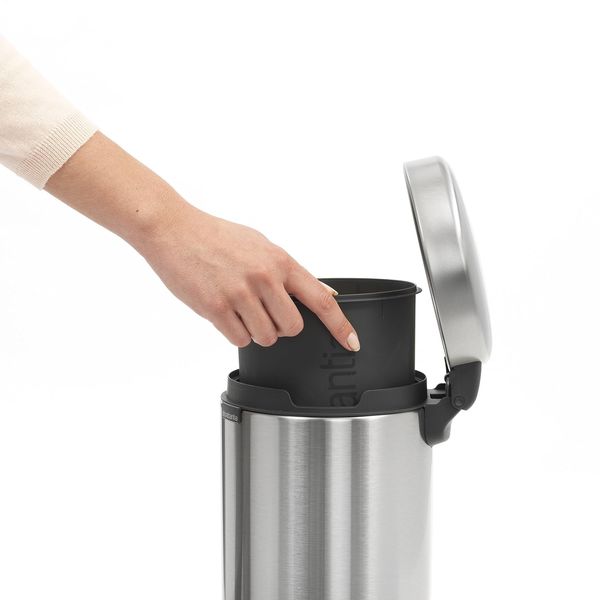 Бак для мусора с педалью Brabantia NewIcon Pedal Bin 3 л стальной (113222) 113222 фото