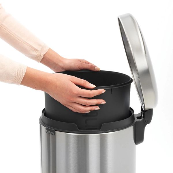 Бак для сміття з педаллю Brabantia NewIcon Pedal Bin 20 л сталевий (111907) 111907 фото