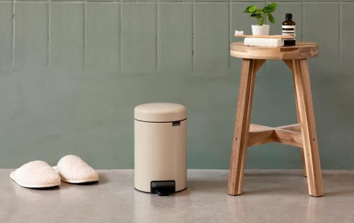 Бак для сміття з педаллю Brabantia NewIcon Pedal Bin 5 л світло-бежевий (149900) 149900 фото