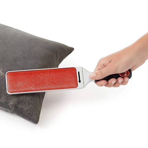 Щетка для мебели с самоочищением OXO Cleaning Products Good Grips 4х18х34 см (12168700) 12168700 фото