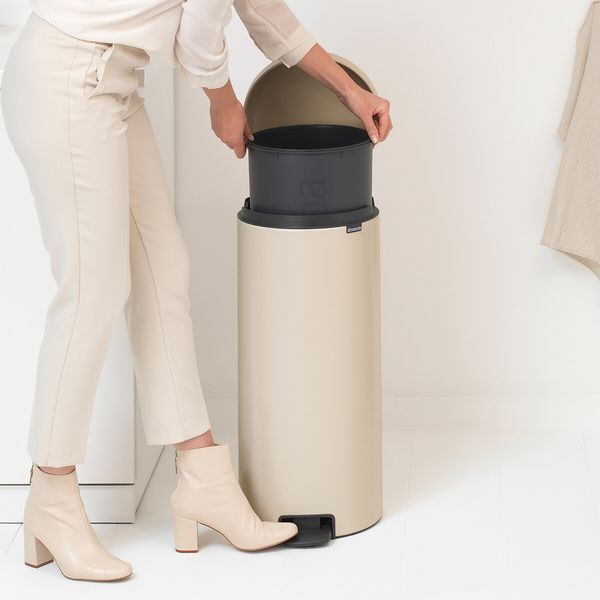 Бак для сміття Brabantia Touch Bin 30 л Soft Beige (149986) 149986 фото
