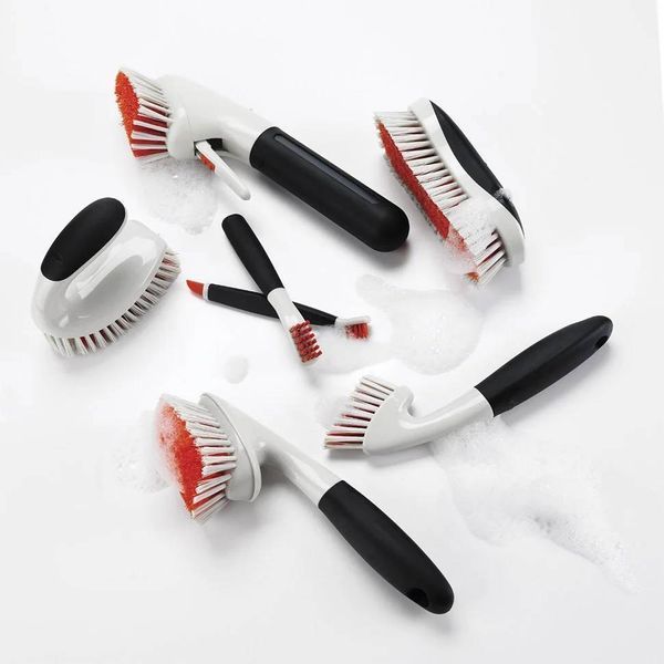 Щітка трикутна для очищення OXO Cleaning Products Good Grips 26 см (37481) 37481 фото