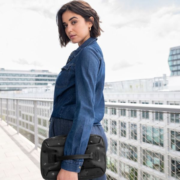 Косметичка Reisenthel beautycase glossy dots black (FF7075) 03600958 фото